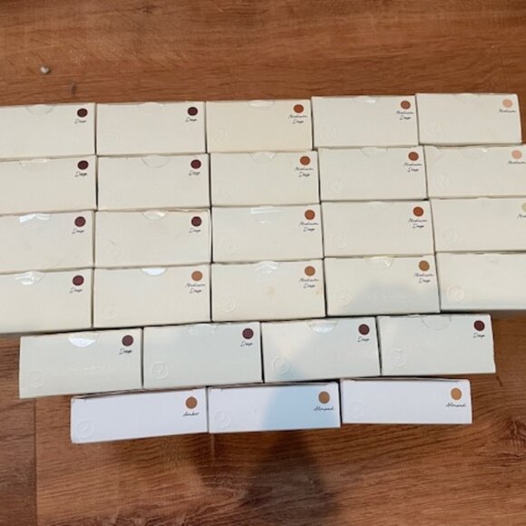 Beauty Bundle 27 x Make Up Setting Powder Finishing Powder NEW Rare Beauty $650 - Picture 3 of 10